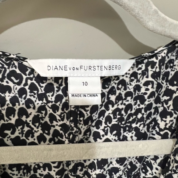 DVF Jumpsuit - Picture 3 of 5